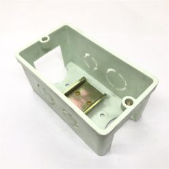 Đế âm nhựa dùng cho mặt Át kiểu M - SG100/M