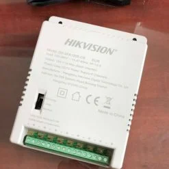 Bộ chia nguồn 8 kênh 60W HIKVISION DS-2FA1205-C8(EUR)