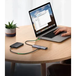 Bộ chuyển Ugreen 15395 USB-C sang USB-A 3.0*2+USB-C 3.0*2 4K60Hz