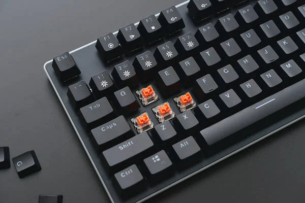 Bàn phím cơ Gaming có dây Newmen GM550 RBG