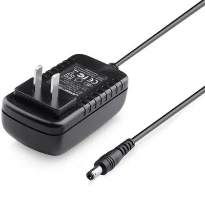 Sạc 1 cổng 12V /2A màu đen Ugreen 20359