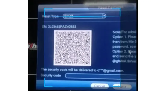 Trên màn hình hiển thị một mã QR Code