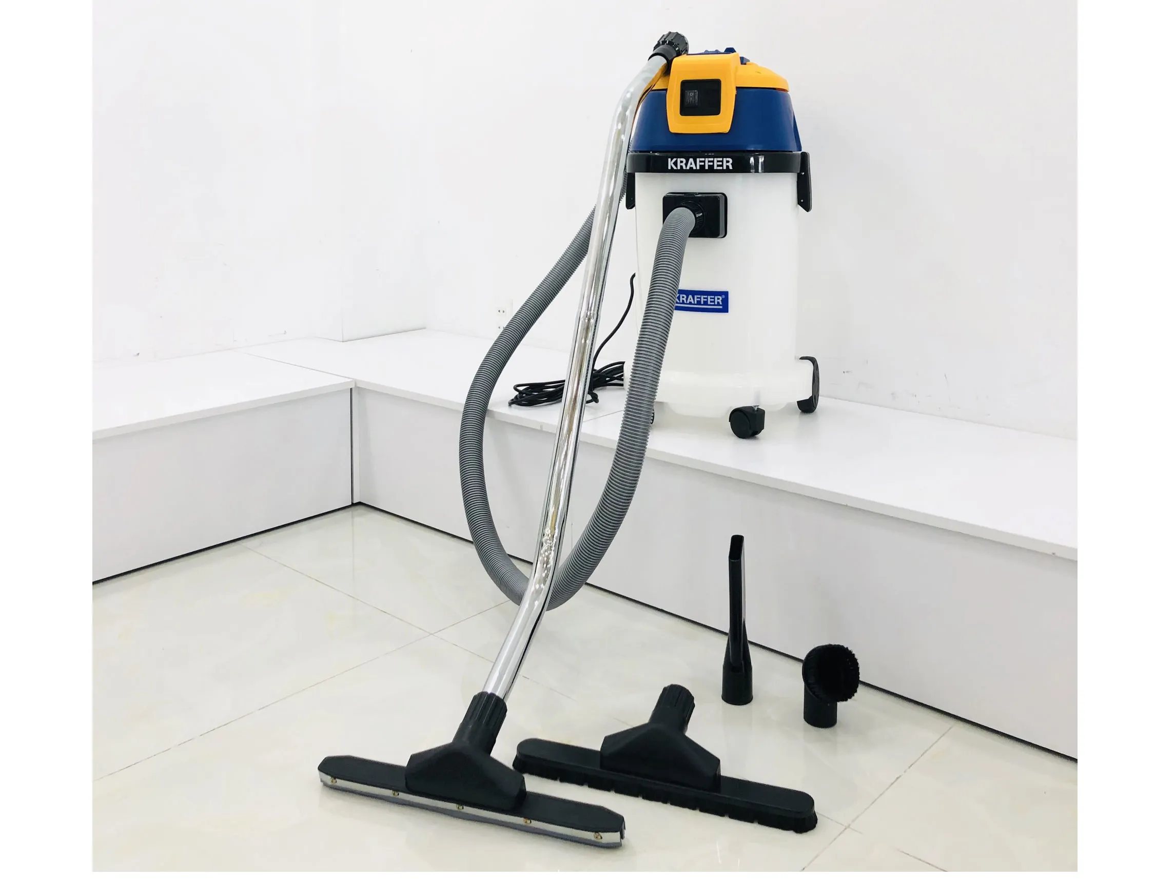 Máy hút bụi nước công nghiệp Kraffer KF130 Thùng nhựa