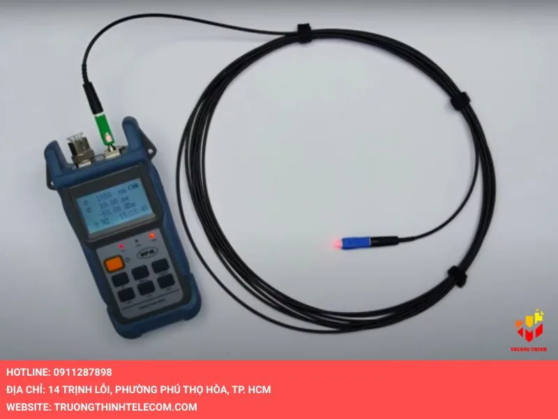 Cắm đầu này vào cổng quang trên Modem