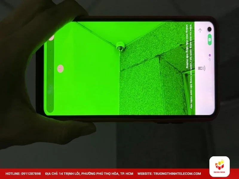 Thử camera điện thoại để tìm dấu hiệu hồng ngoại