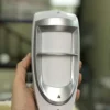 Đầu báo trộm Hồng ngoại ngoài trời loại trừ súc vật dưới 25kg (Lắp ngoài trời) có đi dây .khoảng cách 12x12m, Điện áp 9-15V. Đặc biệt ống kính chống UV để giảm tối đa báo động giả, bộ lọc quang học nhập khẩu Đức để chặn ánh sáng chiếu lên trực tiếp . Màu trắng, Hãng Đài loan Sản xuất tại Trung Quốc – SH-85Pet