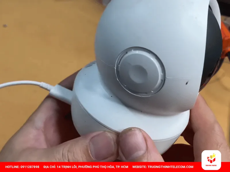 Cấp nguồn cho camera