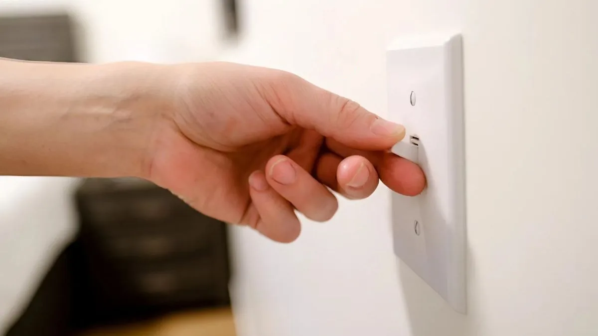 Cấp nguồn điện trở lại
