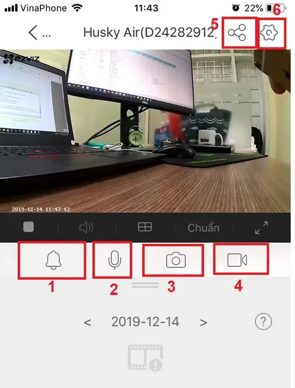 Làm quen giao diện và các tính năng chính trên màn hình xem trực tiếp