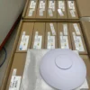 UniFi bộ phát WiFi ốp trần UAP-AC-LR – ảnh thực tế tại Trường Thịnh Telecom