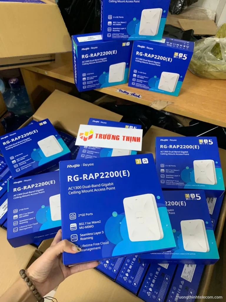 Ruijie Reyee bộ phát WiFi ốp trần RG-RAP2200(E) – ảnh thực tế tại Trường Thịnh Telecom