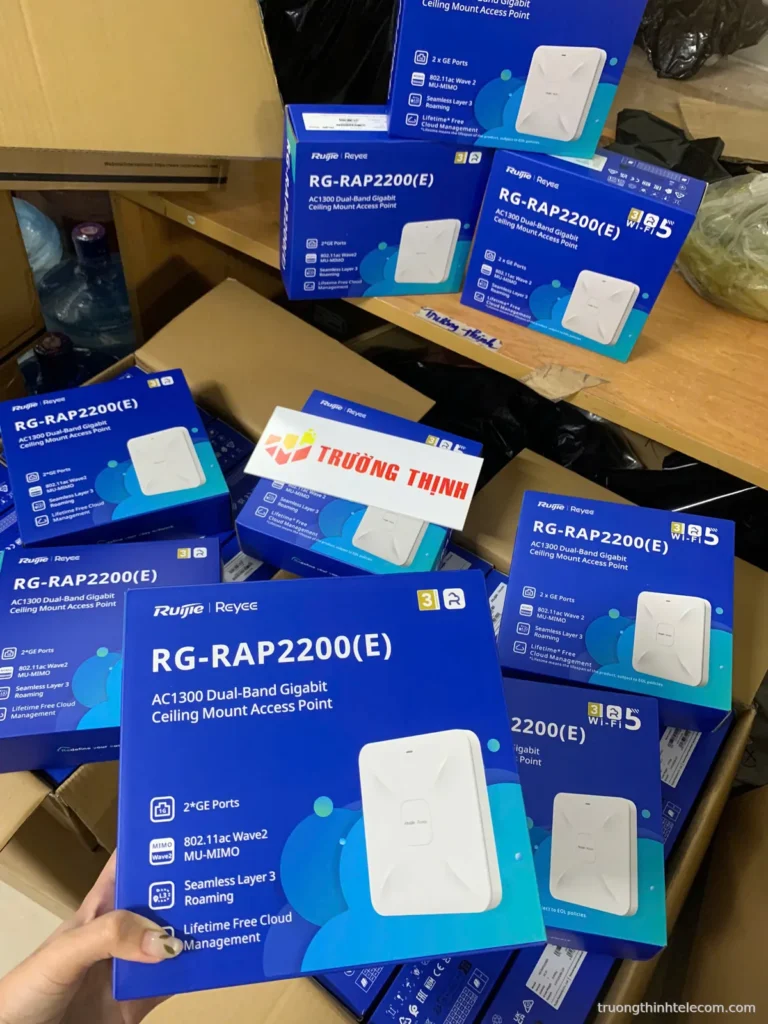 Ruijie Reyee bộ phát WiFi ốp trần RG-RAP2200(E) – ảnh thực tế tại Trường Thịnh Telecom