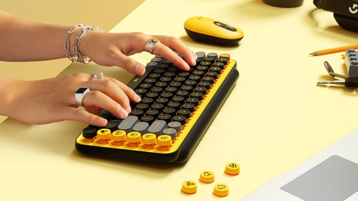 Bàn phím không dây Logitech POP Keys Blast Yellow hinh ảnh thực tế 3