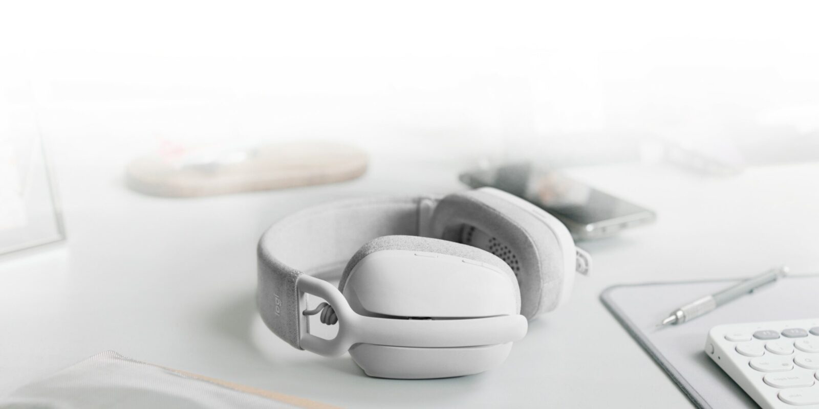 Tai nghe Logitech ZONE VIBE 100 Wireless/Bluetooth